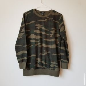 Camouflage crew neck sweater
